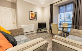 Two Bedroom Apartment Within Walking Distance To City Centre